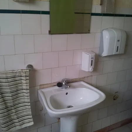 Da Estacao Hostel Portimão